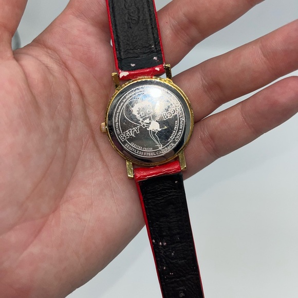Betty Boop Red Strap Gold Watch - Picture 12 of 12